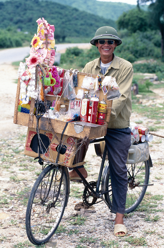 0099 Vendedor ambulante Vietnam 1996